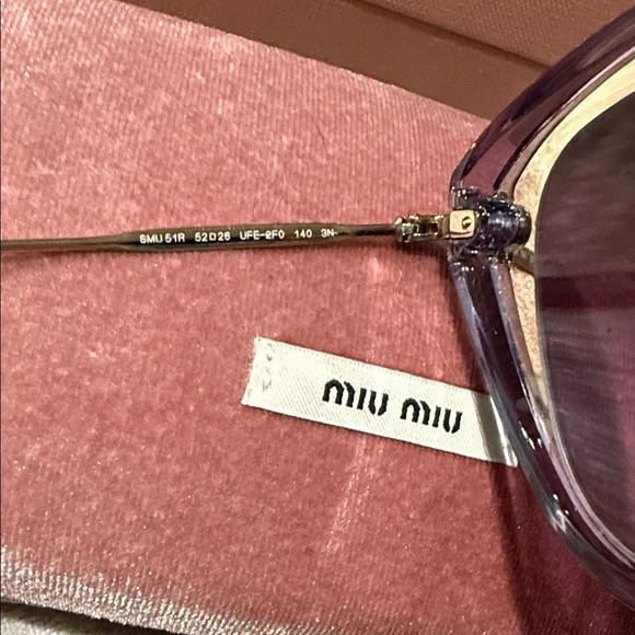 NWT Miu Miu Purple Sunglasses with Pink Velvet Case display picture 1